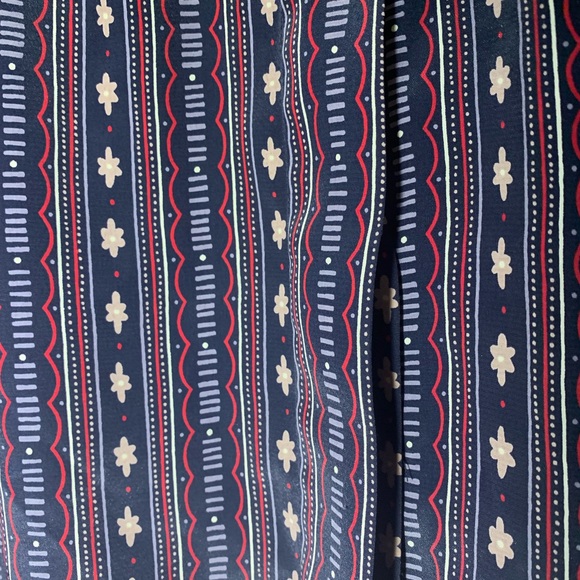 Patterned blouse - Picture 3 of 5